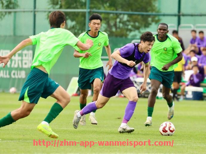 完美体育官方入口-拜仁为何成为德甲最强势球队解析